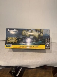 REVELL Snap Tite THE BLACK DIAMOND Pirate Sailing Ship Plastic 1:350 Open Box - Picture 1 of 8