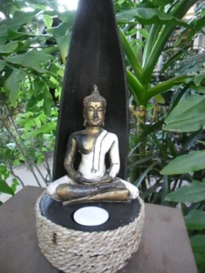 Coco Palm Leaf - Buddha Tea light Holder - Black/Gold/White Tones - Picture 1 of 9