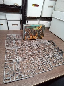 Warhammer 40000 40k Kroot Carnivore Squad Games Workshop 2001 - Picture 1 of 12