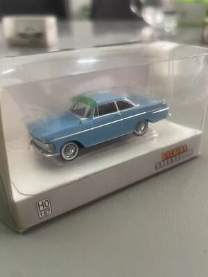 Coche plástico BREKINA 1/87 modelo Opel Rekord P2 Bule Foto 1 de 4