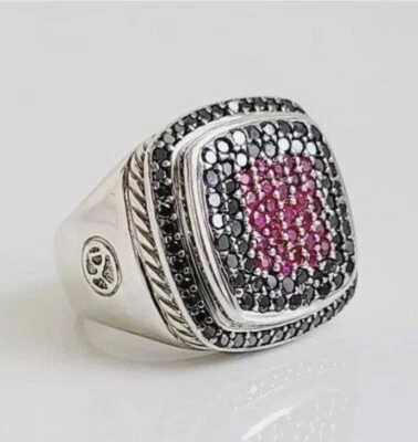 Anillo de sello David Yurman de diamantes negros y rubíes en plata de ley talla 7,5 Foto 1 de 4