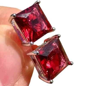 2Ct Princess Cut Lab Created Red Ruby Women's Stud Earring 14k White Gold Plated - Picture 1 of 7