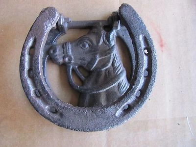 Cast Iron Horse w/ Horseshoe Door Knocker Rustic Farm Barn Gate Western - Image 1 of 4