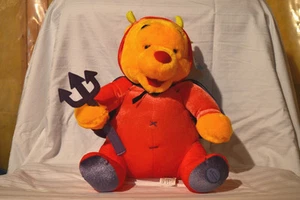 NUEVO PELUCHE EXCLUSIVO DE DISNEY HALLOWEEN ""DEVIL POOH"", WINNIE THE POOH 15" RELLENO - Imagen 1 de 3