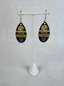 Green Bay Packers Logo Vintage Teardrop Spinner Hook Earrings - Picture 1 of 2