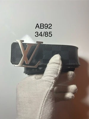 Cinturón reversible inicial Louis Vuitton LV cuero grafito Damier 34/85 AB92 Foto 1 de 4