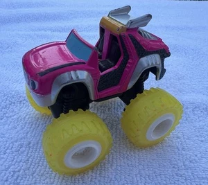 Blaze and the Monster Machines Druckguss Watts Truck 2014 SELTEN gelbe Reifen FNR35 - Bild 1 von 3