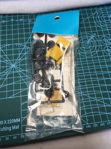 Athearn Kenworth Tractor Cab Kit HO Yellow - Picture 1 of 2