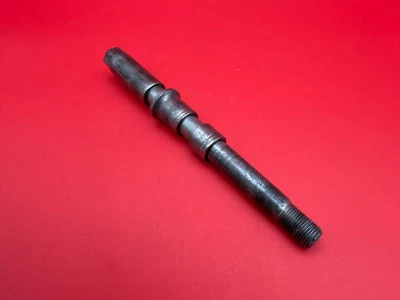 Perno de eje de rueda delantera Yamaha 1992 92-1997 YZ250 4JW-25181-00-00 WR250 WR 250 Foto 1 de 4