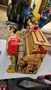 Li’L Abner Dogpatch band wind up 1945, repro box, works!! - Picture 1 of 8