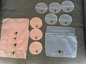 6 Vintage Cocktail Napkins & 6 Wine Slipper Coasters Embroidered Rooster Pink Bl - Picture 1 of 10