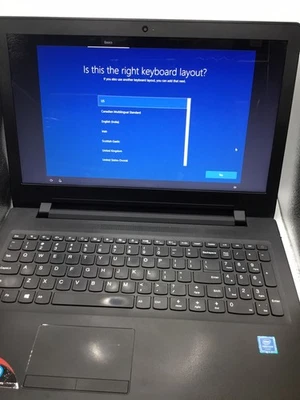 Lenovo IdeaPad 110-15IBR 4GB RAM 1TB HDD 15.6" Windows 10 con cargador Foto 1 de 4