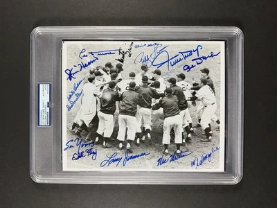 1951 NY GIANTS (Willie Mays + 14) Autograph AUTO 8x10 Sealed TEAM Photo PSA/DNA - Image 1 of 2