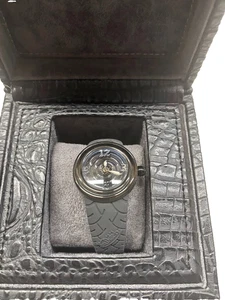 COMO NUEVO RARO Reloj Unisex Von Dutch SPIRAL SERIES Caja de Acero Negro Correa de Goma - Imagen 1 de 3