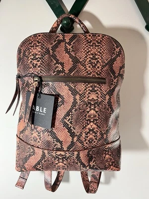 Mochila ABLE MERON estampado de serpiente mediana nueva con etiquetas Foto 1 de 4