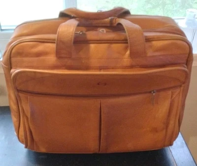 Vintage Solo Leather NY Walker  Bag Retro Roll Luggage Laptop Travel Business  - Image 1 of 4