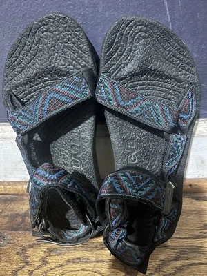 Mujer’s Terradactyl Teva’s Talla 9 Foto 1 de 4