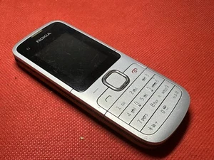 Nokia C1-01 - White Gary (Tesco) Mobile Phone - Picture 1 of 5