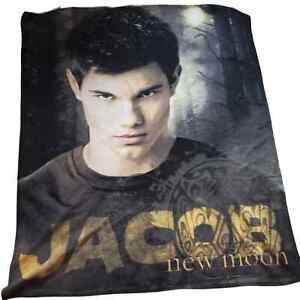The Twilight Saga New Moon Jacob Black Throw Blanket Bedding 2009 Bella 49 X 58