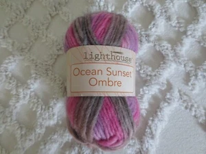 1,75 oz. Leuchtturm OCEAN SUNSET OMBRE 100% Wolle #0001 HIMBEERE sperrig 5 GARN - Bild 1 von 3