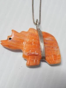 VINTAGE SANTO DOMINGO INDIAN STERLING SILVER SPINY OYSTER BEAR FETISH NECKLACE - Picture 1 of 5