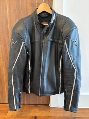 Dainese SF Pelle Mens Leather Motorcycle Jacket + Back Protector - Size EU 54 - Image 1 of 4