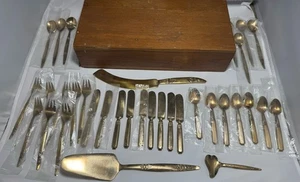 35-TEILIGES SET VU MASSIV NICKEL BRONZE MCM THAI BRONZEGESCHIRR BESTECK - Bild 1 von 17