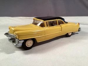 AMT 1955 Cadillac Coupe de Ville 2 Türer Händler Promo Modellauto gelb schwarz Top - Bild 1 von 9