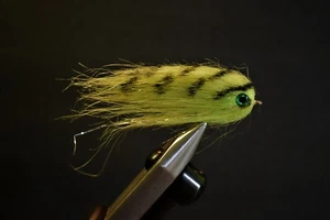 CHARTREUSE BAITFISH Streamer Fly Fishing Fly Flies, 1 Fly, You Choose Size - Picture 1 of 5