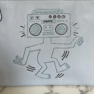 Coach 28678 Keith Haring Collaboration Clutch Tasche Leder Damen Neu mit Etikett eisblau - Bild 1 von 14