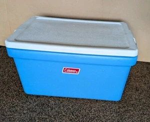 Vintage 70s Blue/White Plastic COLEMAN Cooler Ice Chest USA 21"x 13.5" x 12" - Picture 1 of 3