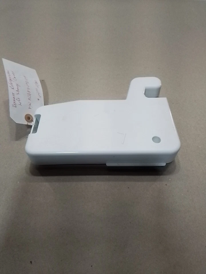 Kenmore Fridge Right Hinge Cover PN: ACQ87498104 - Image 1 of 4