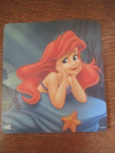 ALMOHADILLA DE RATÓN CLÁSICA DE DISNEY DE COLECCIÓN ARIEL LA SIRENA PEQUEÑA - DÉCADA DE 1990 - Imagen 1 de 2