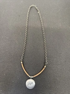 Collar para hombre Jw1 Schlitz tapa de cerveza de metal K147 - Imagen 1 de 7