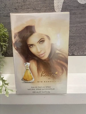 Kim Kardashian Pure Honey Eau de Parfum Spray para Mujer, 3.4 fl oz Foto 1 de 4