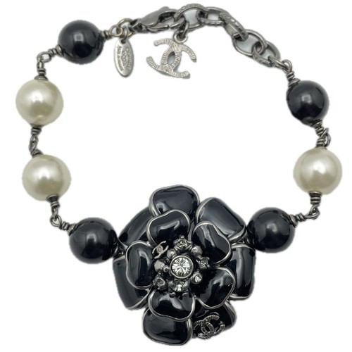 Bracciale Chanel 10A Camelia Finta Perla 3 3cm Fiore Strass Nero