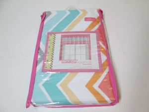 Cenefa de ventana Liberty Procurement Marielle 17"x60" varios colores en zigzag nueva - Imagen 1 de 4