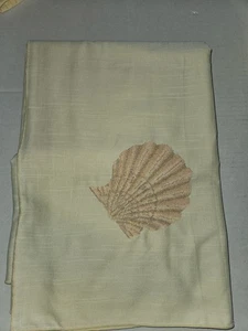 Mantel Seashells 60" x 83" PETI POINT mezcla de algodón texturizado amarillo pálido - Imagen 1 de 11
