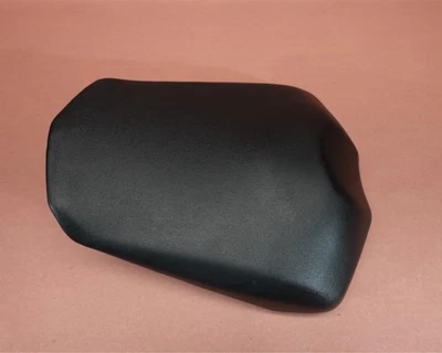 2006-2015 YAMAHA FZ1 FZ1000 FZ1-S REAR PASSENGER SEAT - Image 1 of 4