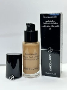 Nuevo en caja Giorgio Armani ~ 7,8 color oliva tostado ~ base impecable seda luminosa 18 ml - Imagen 1 de 6