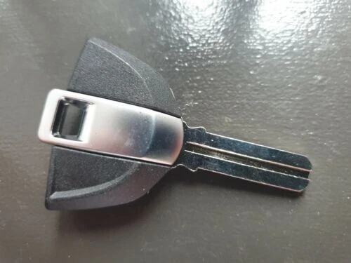 BLACK BMW PANNIERS 650 F800 K1200 K1300 K1600 R1200 TRANSPONDER KEY BLANK BM9TE - Image 1 of 1