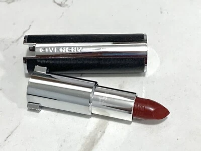 GIVENCHY Le Rouge Intense Silk Lipstick 334 GRENAT VOLONTAIRE (black leather) - Image 1 of 3