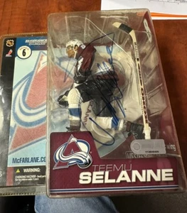 Colorado Avalanche Teemu Selanne White Jersey NHL Series 6 Autographed - Picture 1 of 5