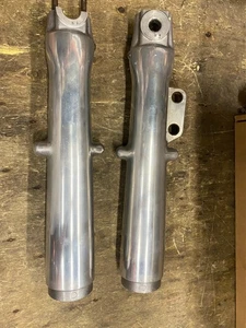 Front Fork Legs Sliders FLH Shovelhead Wide Glide 1973-1984 OEM Polish Harley 41 - Photo 1 sur 13