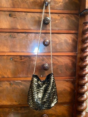 NEW LOOK Bolso de Lentejuelas Negro Dorado Bolso sin asas Cadena Diva Noche Glamour Alfombra Roja Foto 1 de 4