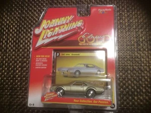 Johnny Lightning 1967 Olds Olsmobile Toranado Classic Gold Collection 2016 1/64 - Picture 1 of 3