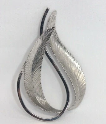 Broche de llama de plata esterlina firmado Wells .925 pluma hoja prendedor hecho a mano Foto 1 de 4