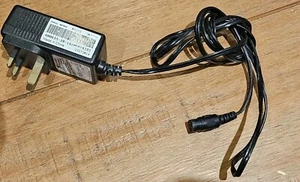 UK 24V 1500mA QL-09009-B2401500F QILI POWER Battery Charger for Razor E100 - Picture 1 of 5