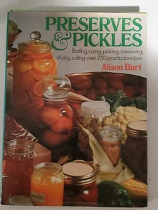 Conserves et cornichons mise en bouteille durcissement décapage Alison Burt 1973 - Photo 1/2