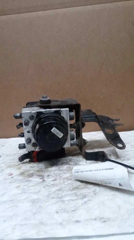 2013 Nissan Quest ABS Pump & Motor Assembly OEM 476601JA0B 150k Miles - Imagem 1 de 4